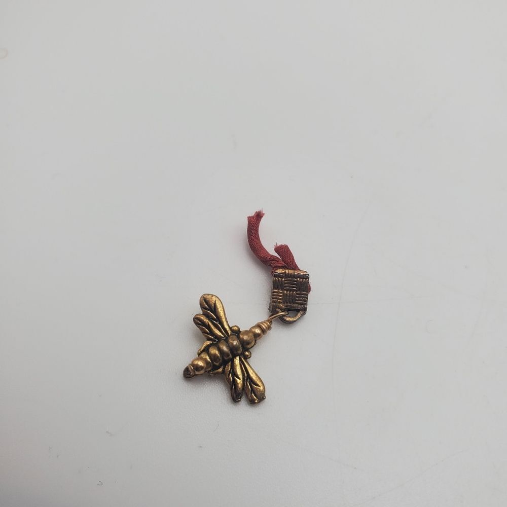 10k gold acid tested honey‎ bee charm